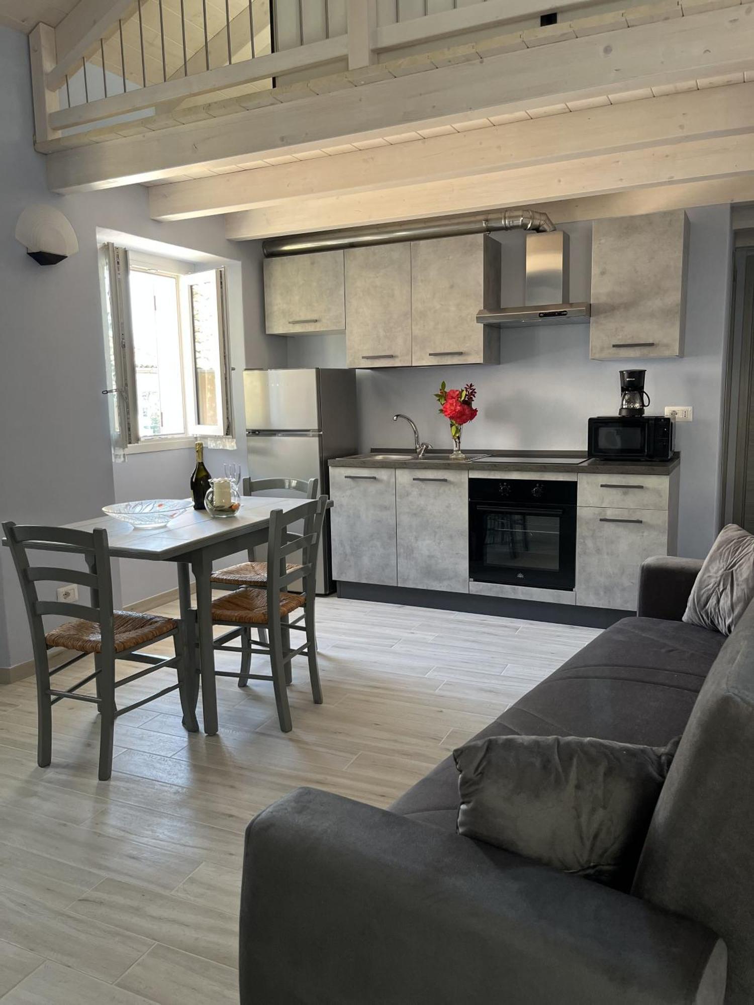 Casa Castellana Apt 1 E Casa Castellana Apt 2 Сала-Комачина Экстерьер фото